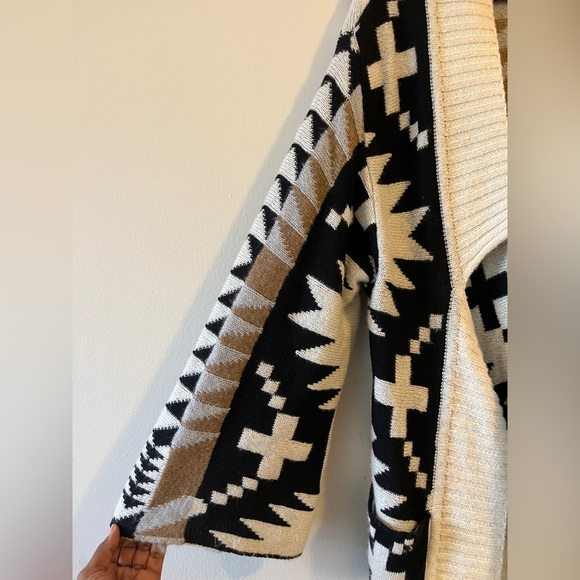 Free People Jen's Pirate Booty La Croix Cardigan Tribal Print Bell Sleeve M/L - Picture 9 of 15
